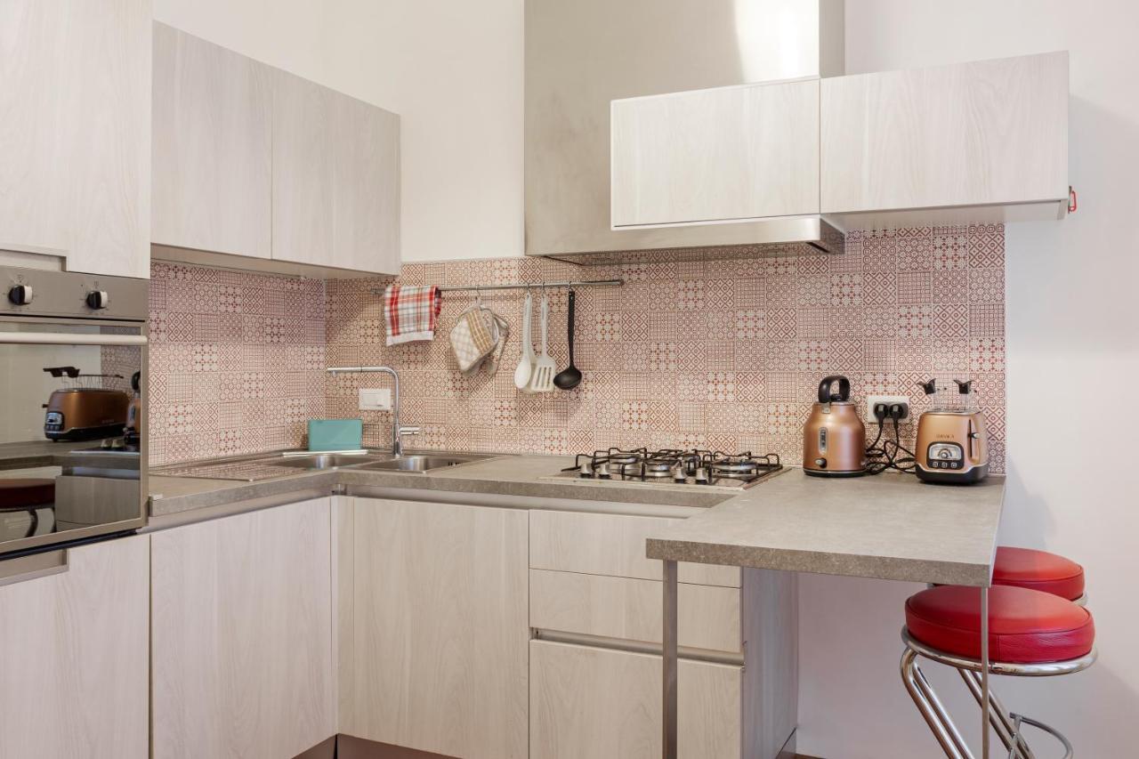 Restayled Chic Apartement- Via Ozieri Milaan Buitenkant foto